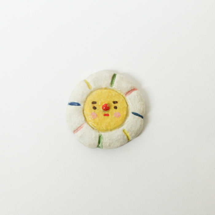 Hana 1 Brooch