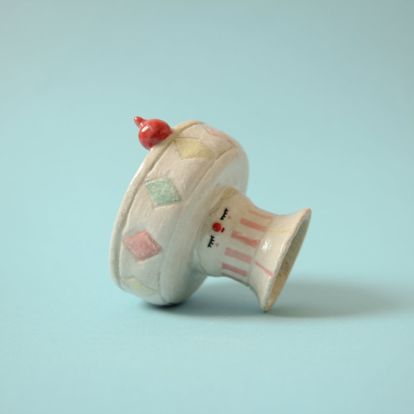 Pierrot Pudding Stand